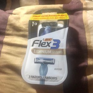 Bic Flex 3 Titanium 3pk.